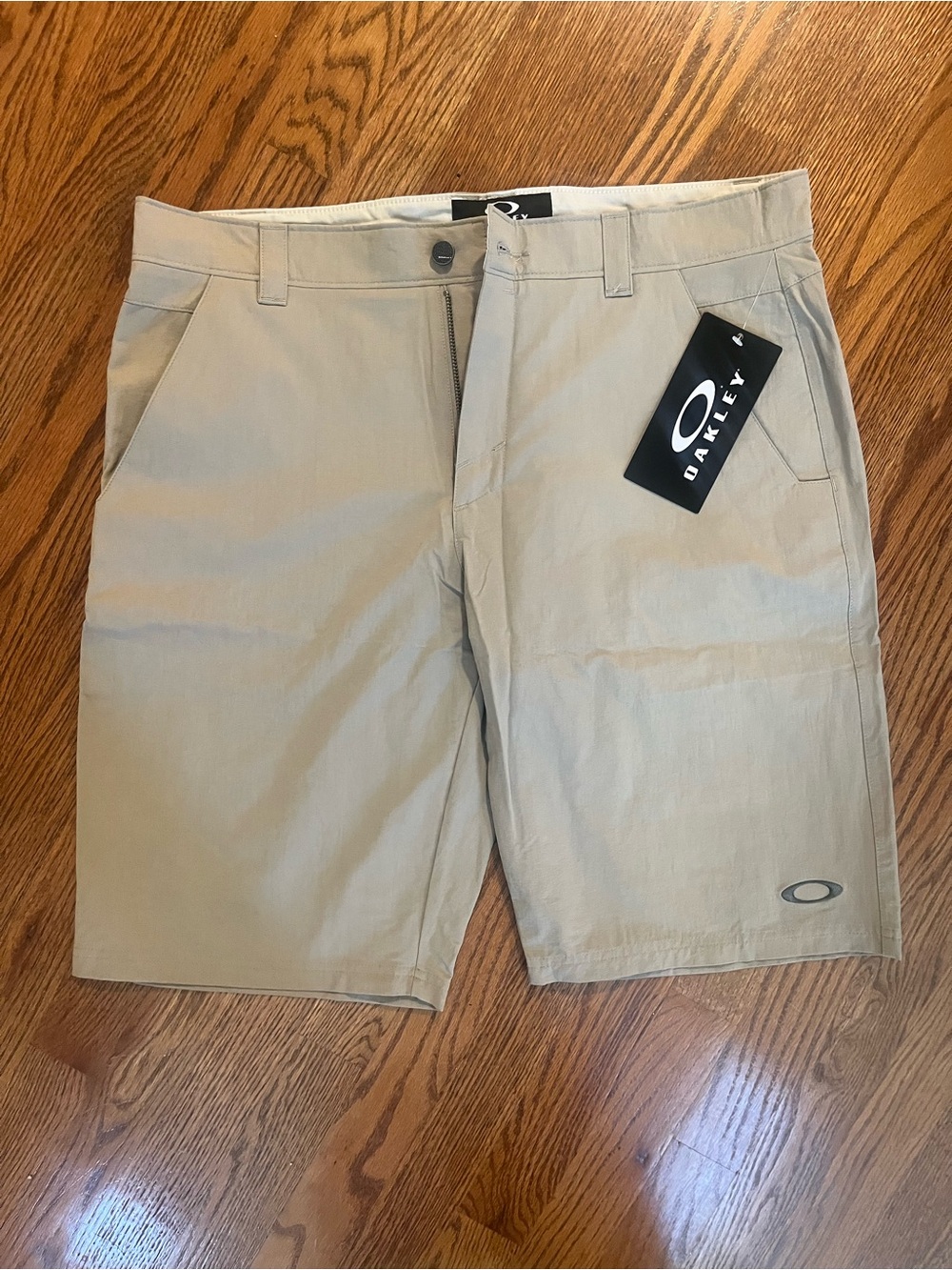 Oakley Men's Khaki Flat Front Performance Shorts